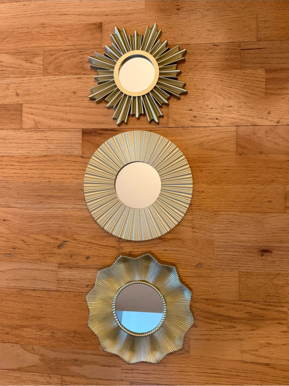 Gold Sunburst Wall Mirror - Decorative Home Wall Decor